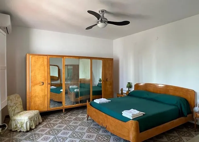 Semesterbostad Karmarea *